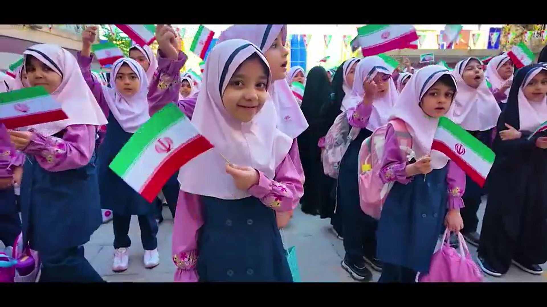 شروع سال تحصیلی؛ دبستان دخترانه 