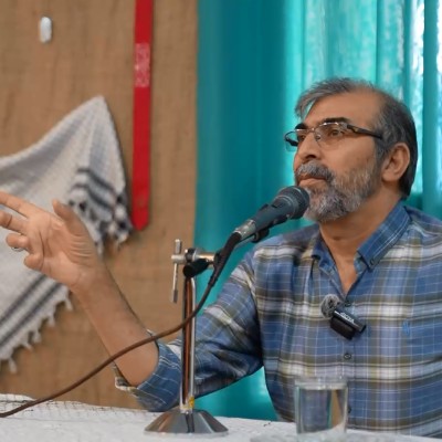 جلسه روایتگری به مناسبت هفته دفاع مقدس