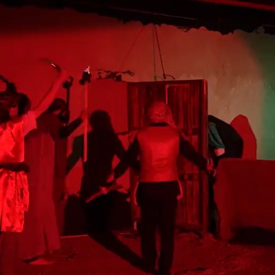 نمایش شهادت حضرت زهرا(س) توسط دانش آموزان متوسطه دوم پسرانه