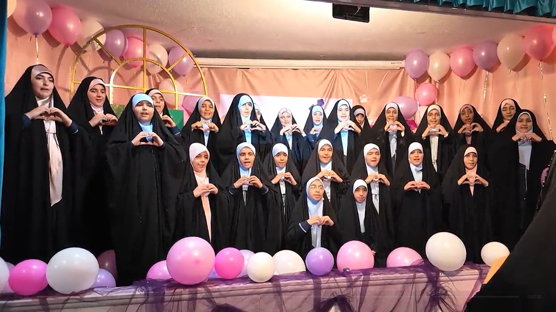 جشن میلاد حضرت زهرا(س) و روز مادر در متوسطه اول دخترانه