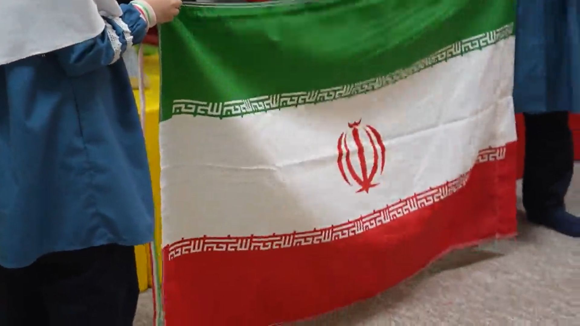 جشن 22 بهمن پیش دبستان دخترانه