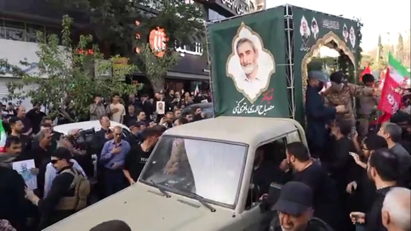 مراسم تشییع شهید مصباح الهدی باقری کنی